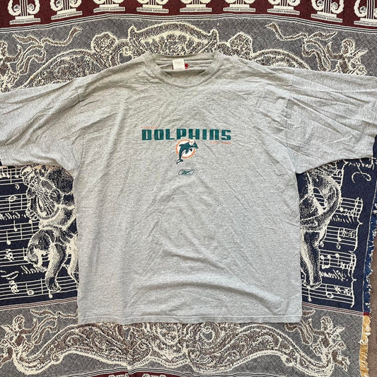 Vintage Y2K 2000s Miami Dolphins Tee Shirt on Reebok Tag •