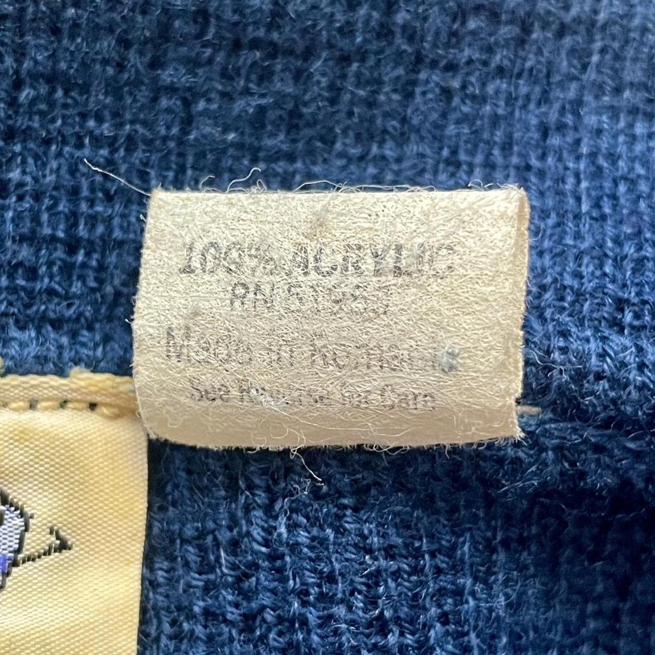 Vintage 1970s Harbor Bay Trading Company 3 Button Collared 100% Acrylic Sweater •