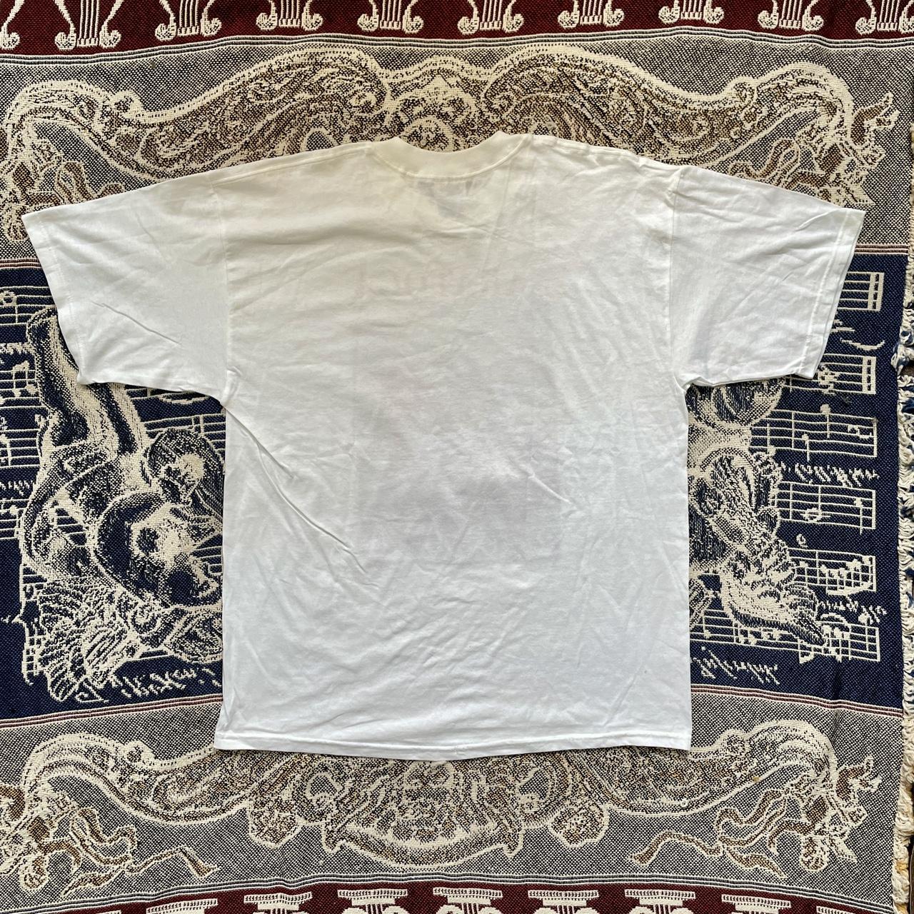 Vintage 2000 Saratoga Springs Horse Racecourse Tee Shirt on Gildan Heavycotton Tag •