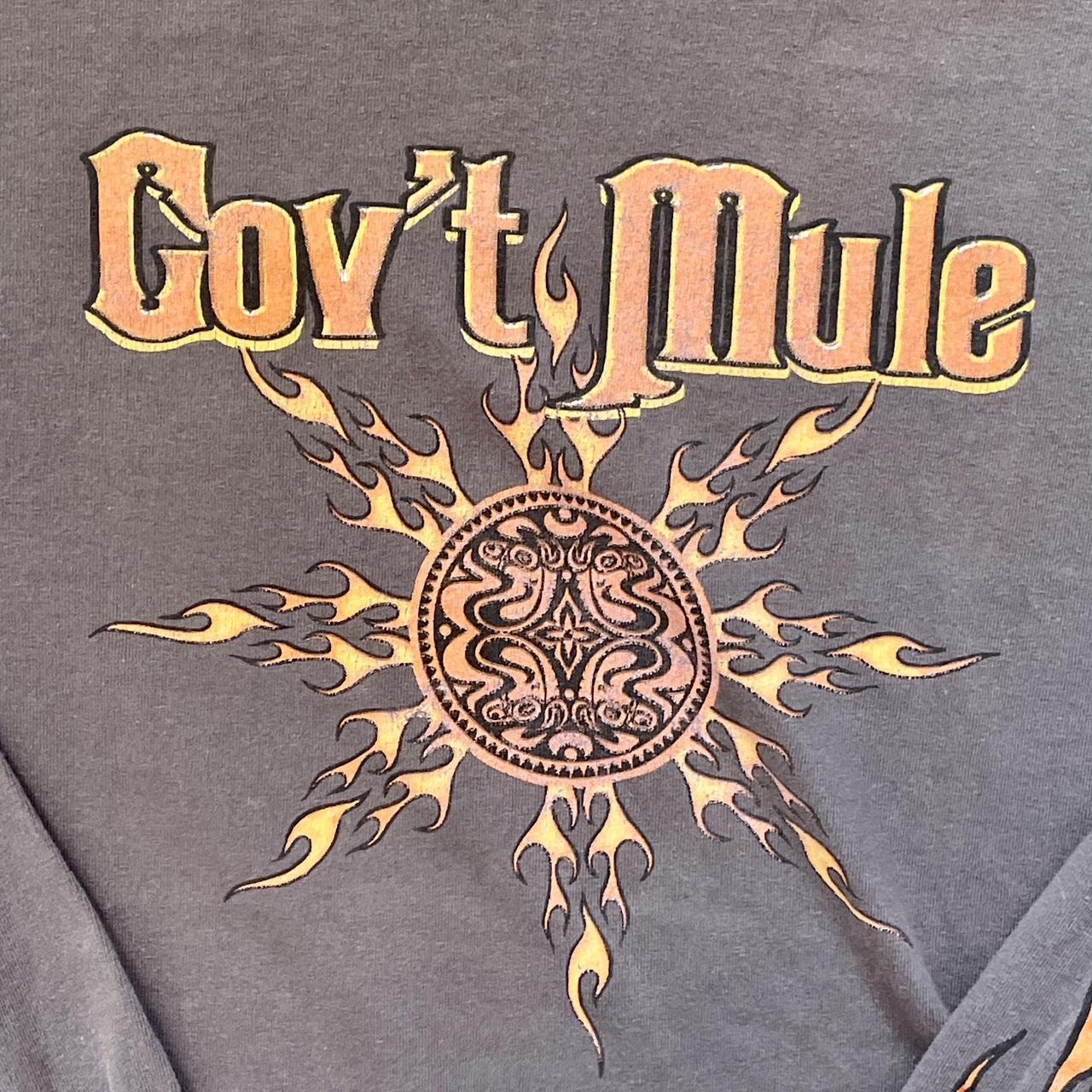 Vintage Y2K Gov’t Mule Band Tee w/ front & sleeve flame hits •