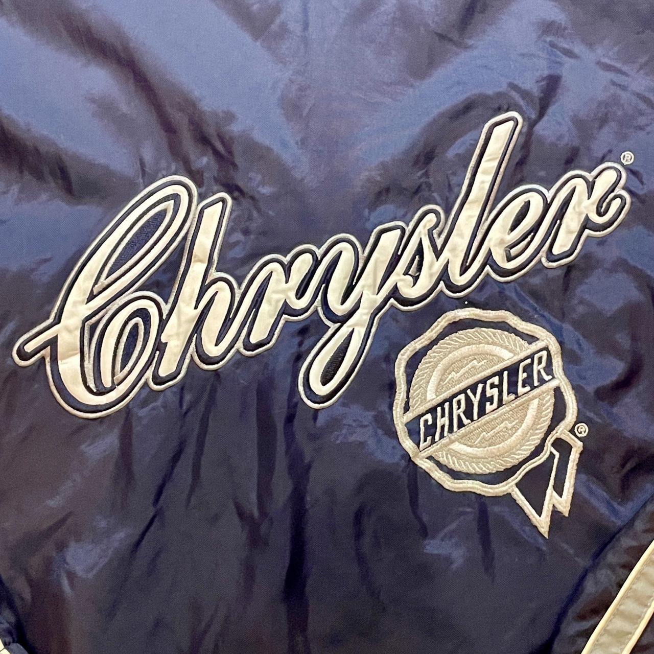 Vintage 2004 Chrysler Crew Neck Windbreaker Jacket •